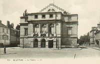 Le Théâtre 