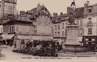 Place de L'Hôtel de Ville et Marché aux Fleurs