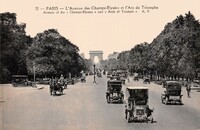 L'Avenue des Champs-Elysées et L'Arc de Triomphe