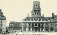 Le Beffroi et la Mairie