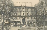 L'Hôtel de Ville 