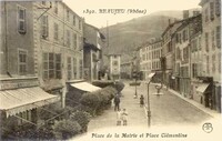Place de la Mairie et Place Clémentine