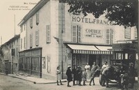 Le Départ de L'Autobus