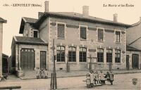 La Mairie et les Ecoles