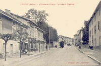 Limonest - L'entrée du Village à l'Arrivée du Tramway