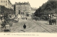 La Place Tholozan et la Statue du Maréchal Suchet