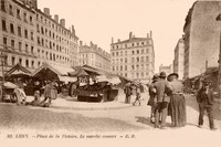 Place de la Victoire -Le Marché couvert