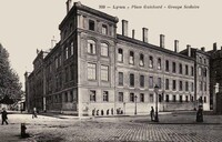 Place Guichard - Groupe Scolaire