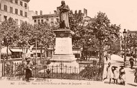 Place de la Croix-Rousse et Statue de Jacquard