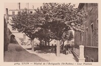 Cour Pouteau