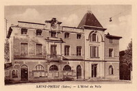 L'Hôtel de Ville 