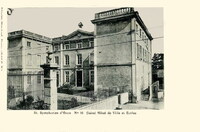 L'Hôtel de Ville et Écoles