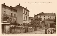 Le Boulevard et la Mairie