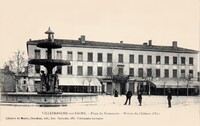 Place du promenoir - Maison du Château d'Eau