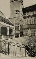 Antique -Galerie ,Escalier et Façade XVIe Siècle - Rue Nationale