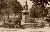 Place du Promenoir - Monument des Combattants