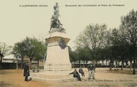 Monument des Combattants et Place du Promenoir