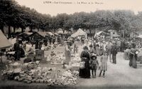 Les Charpennes-La Place et le Marché