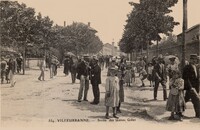 Sortie des Usines Gillet