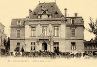 L'Hôtel de Ville 