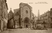 Eglise et Place Notre-Dame