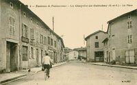 La Chapelle-de-Guinchay - La Place