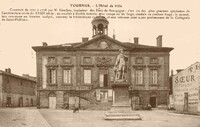 L'Hôtel de Ville 