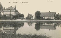 Villeneuve-en-Montagne - La Place