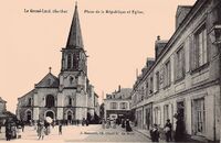 Le Grand-Lucé - Place de la République et Eglise