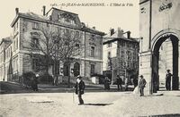 L'Hôtel de Ville 