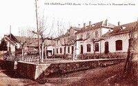 Le Groupe Scolaire et le Monument aux Morts