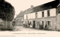 Rue de L'Eglise - Café de la Place