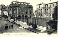 Dieppe - Le Musée et l'Hôtel de Ville