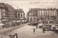 Les Arcades et le Marché