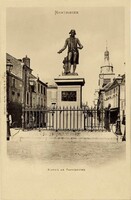 Montdidier - Statue de Parmentier