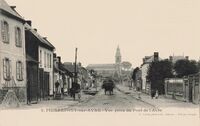 Vue prise du Pont de L'Avre