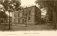 L'Hôtel de Ville 