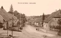 Une Rue du Village