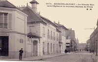 La Grande Rue Vers L'Église et le nouveau Bureau de Poste