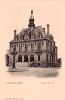L'Hôtel de Ville 