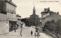 La Place du Château - L'Église