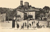 Vue d'Ensemble du Vieux Château