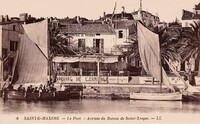Le Port -Arrivée du Bateau de Saint-Tropez
