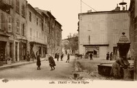 Trans-en-Provence - Place de l'Église