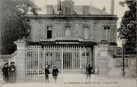 L'Hôtel de Ville 