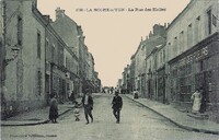 La Rue des Halles