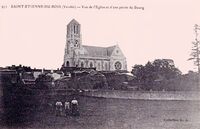 Vue de L'Eglise et une partie du Bourg